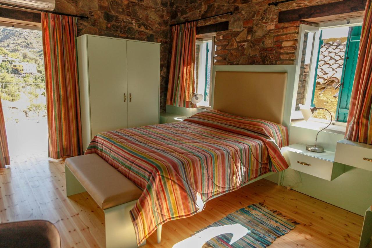 Farmakas Living Guest House Luaran gambar