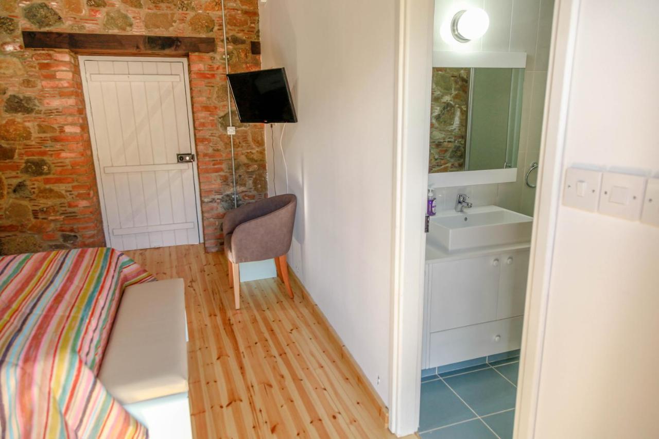 Farmakas Living Guest House Luaran gambar