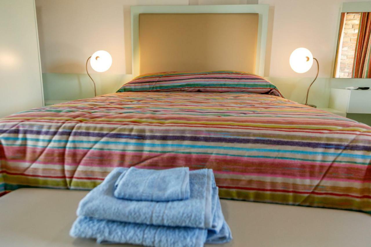 Farmakas Living Guest House Luaran gambar